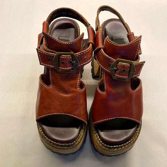 Sold-London Underground Chunky Wood Heel Platform Brown Leather Sandals Vintage - Picture 7 of 14